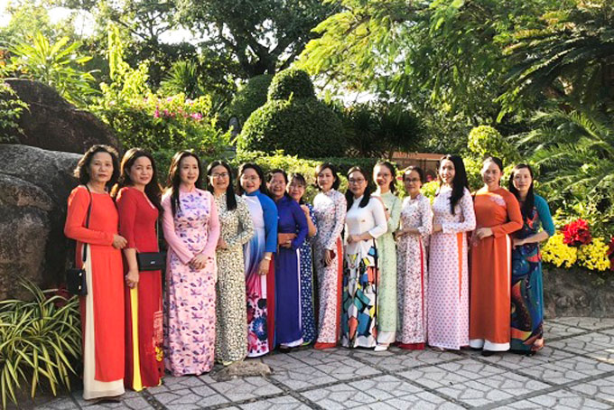 Từ ngày 1 đến 8-3: Phụ nữ Khánh Hòa hưởng ứng "Tuần lễ áo dài"