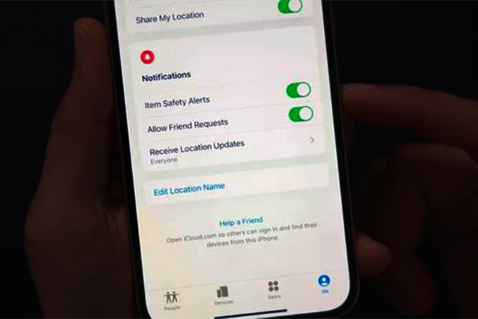 Find My trên iOS có thể phát hiện người dùng đang bị theo dõi