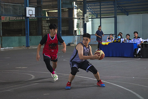 8 đội bóng tranh tài Giải bóng rổ học sinh Olympic Gym L2T 3x3