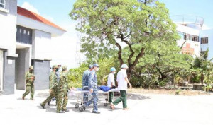 Trung tâm Y tế thị trấn Trường Sa cấp cứu ngư dân Khánh Hòa bị viêm tụy cấp