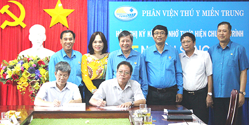 Phân viện Thú y miền Trung: Ký kết thực hiện Chương trình "75 nghìn sáng kiến, vượt khó, phát triển"