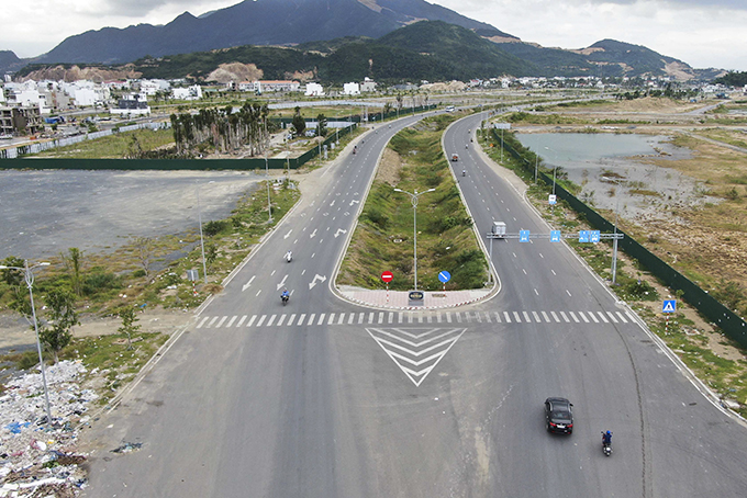 Thống nhất phương án kiến trúc cổng chào, trồng cây xanh đường Võ Nguyên Giáp