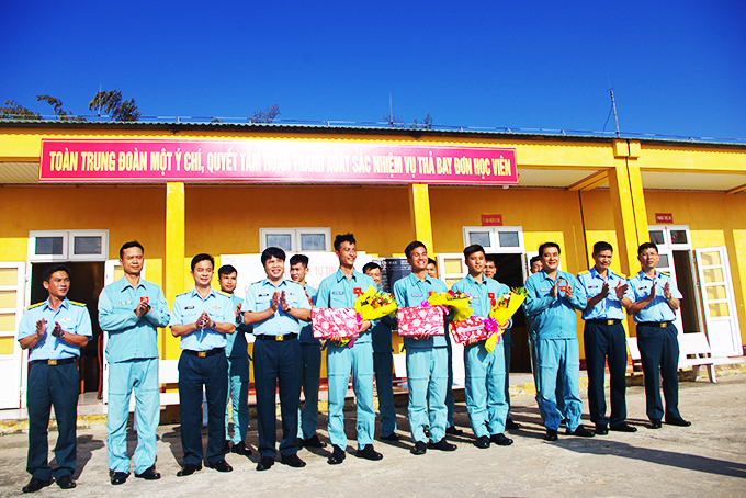 Trung đoàn 920: Tổ chức ban bay đơn cho học viên phi công quân sự Khóa 46