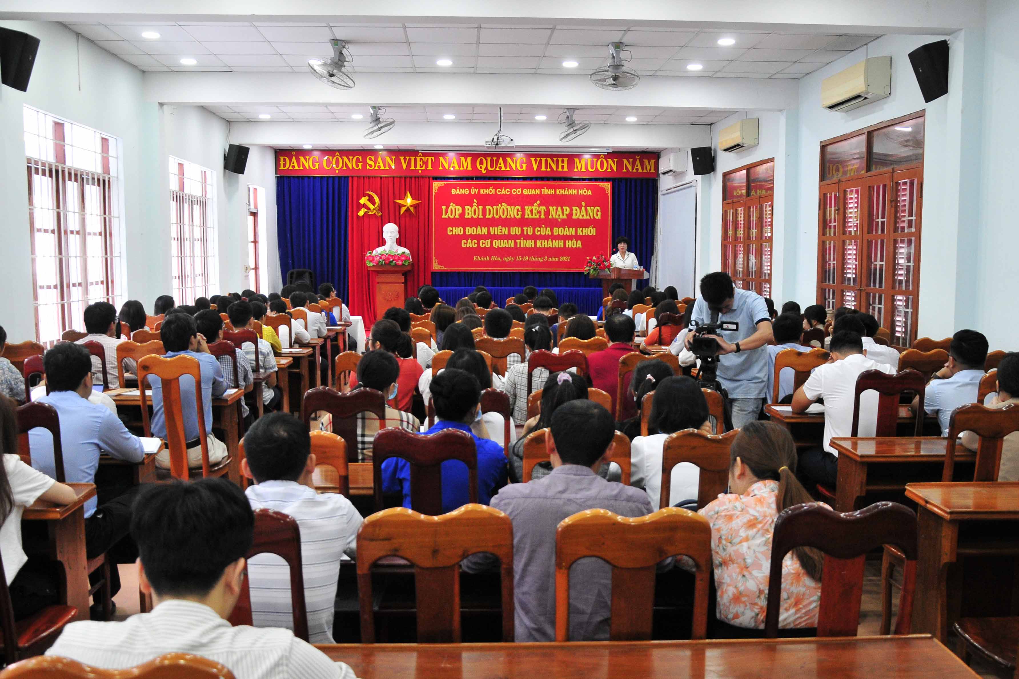 Bồi dưỡng kết nạp Đảng cho hơn 120 đoàn viên ưu tú