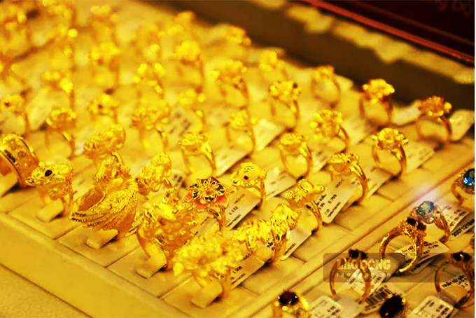 Đầu tuần, giá vàng SJC tăng - giảm trái chiều