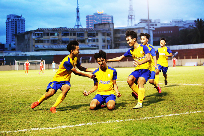 Các cầu thủ U19 Khánh Hòa tại vòng loại.  