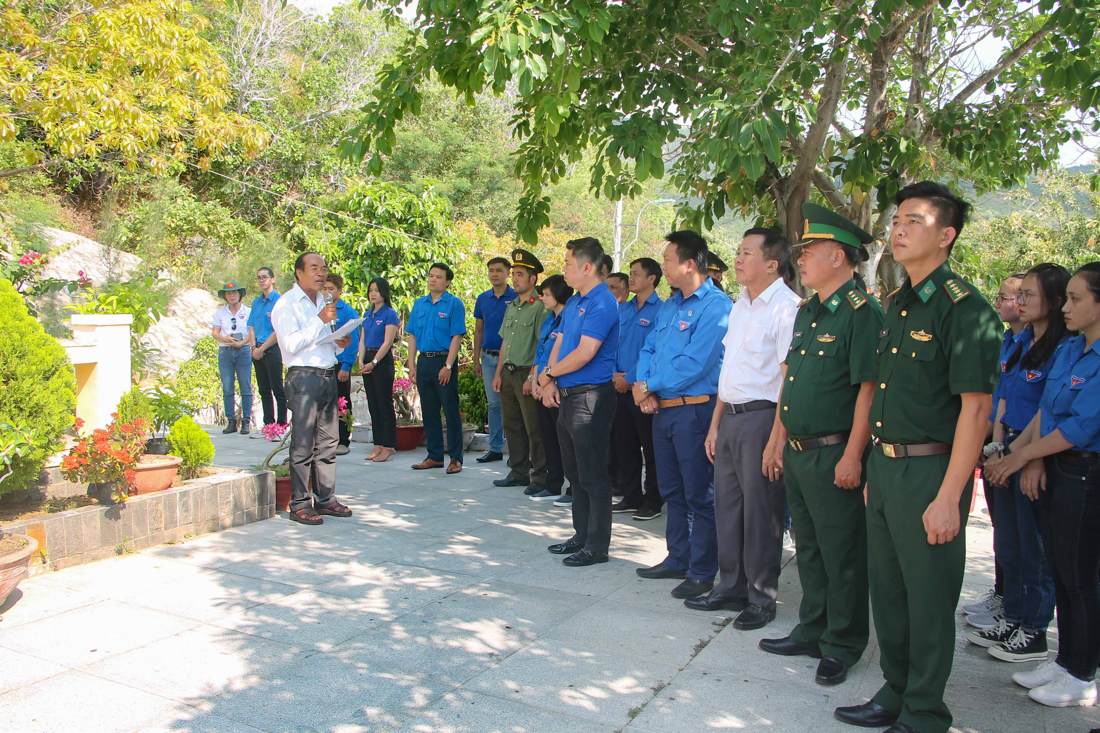 Đoàn Khối Doanh nghiệp tỉnh Khánh Hòa tuyên dương 15 bí thư chi đoàn giỏi