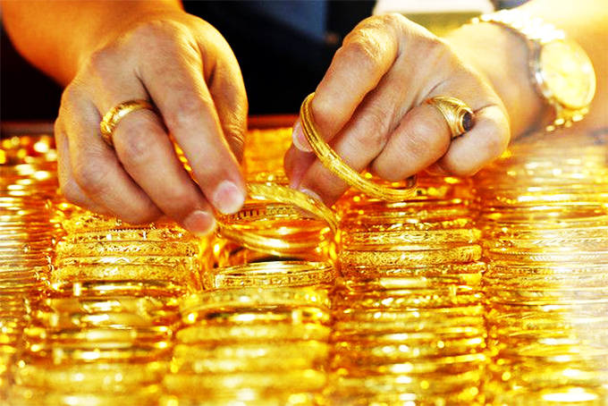 Giá vàng hôm nay 20.3.2021: Tăng khi nhà đầu tư gom mua