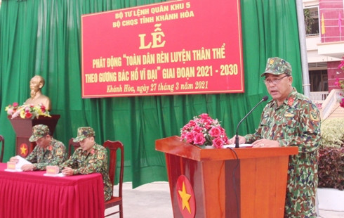 Đại tá Trần Tấn Cường phát biểu tại buổi lễ.