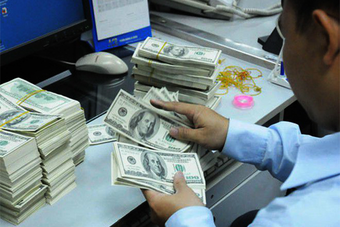 Giá USD hôm nay 6.4.2021: Đô la tự do lao dốc