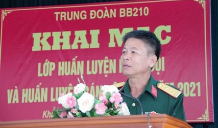 Sư đoàn Bộ binh 305 huấn luyện quân nhân dự bị năm 2021
