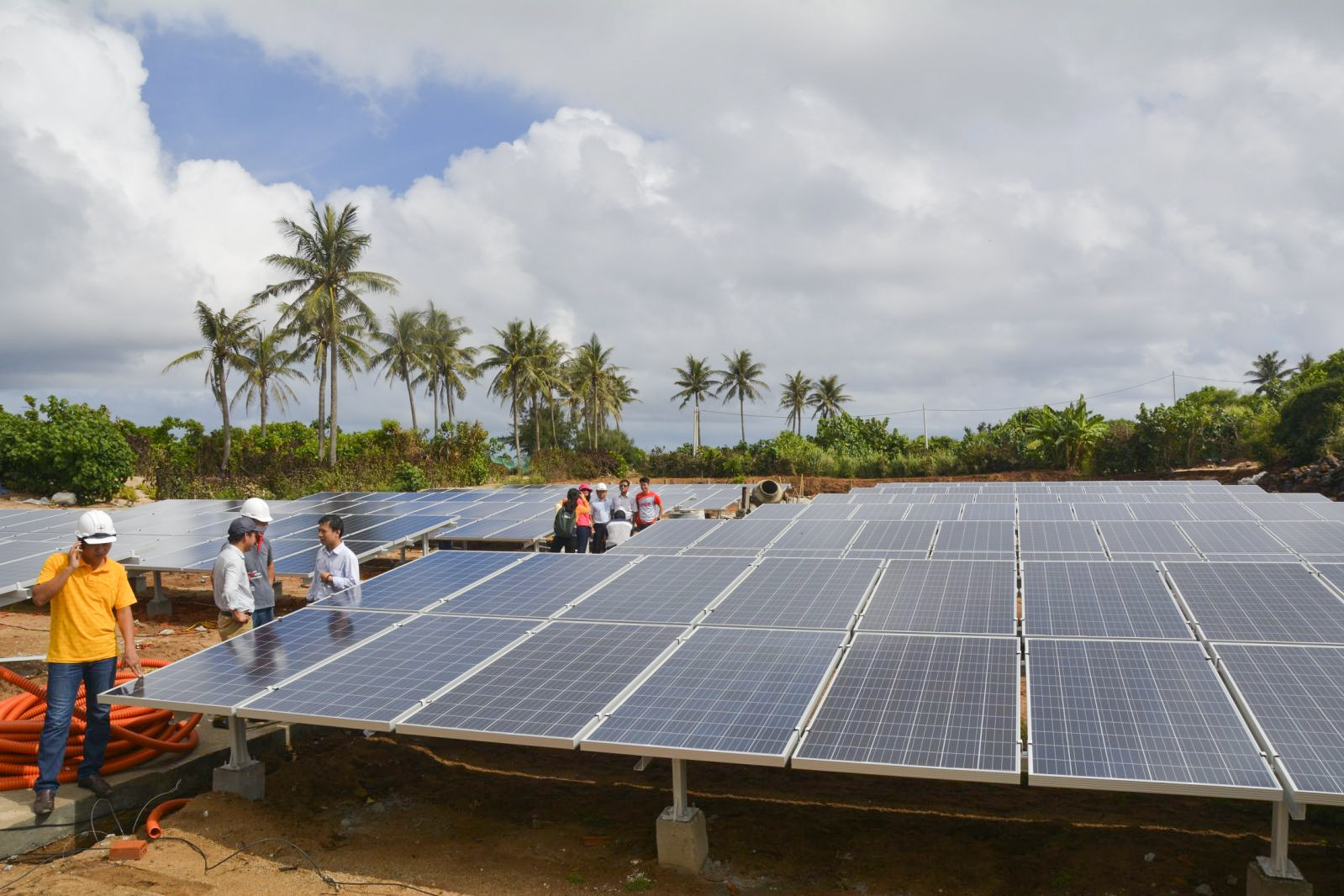SolarBK tự hào cung cấp điện mặt trời cho cư dân đảo Bé