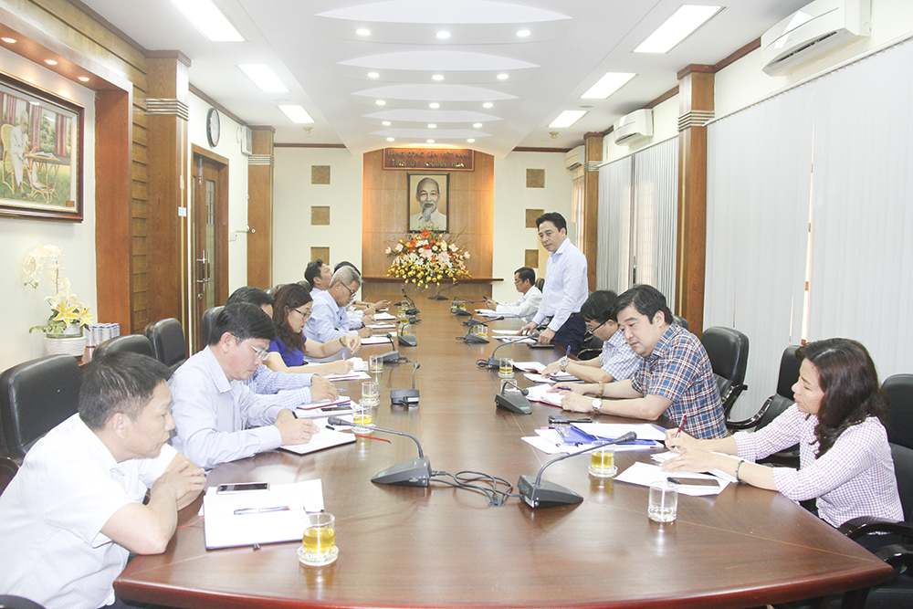 Thường trực Tỉnh ủy Khánh Hòa giao ban quý I