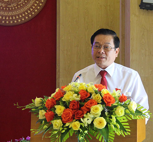 Ông Trần Mạnh Dũng - Phó Chủ tịch HĐND tỉnh phát biểu khai mạc Kỳ họp