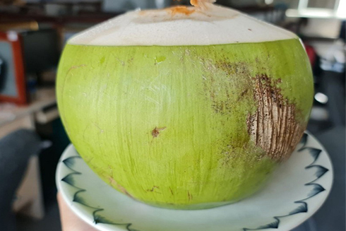 Tác dụng không mong muốn của món nước dừa