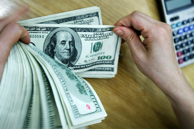 Giá USD hôm nay 1.5.2021: Đô la thế giới tăng mạnh