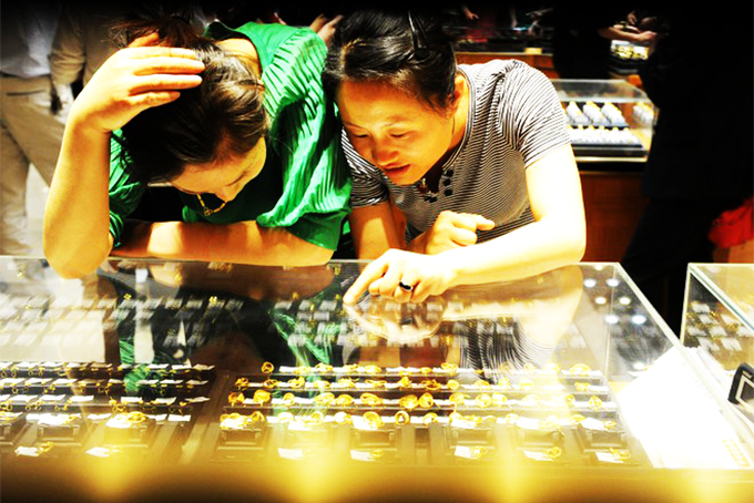 Giá vàng hôm nay 1.5.2021: Tăng lên gần 56 triệu đồng