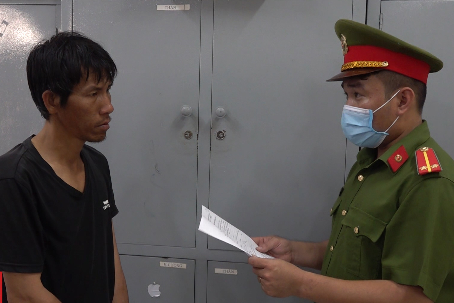 VIDEO: Tạm giữ đối tượng mua bán trái phép chất ma túy