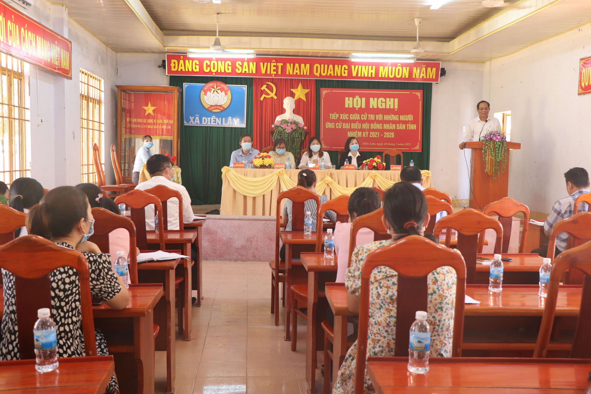 Ứng cử viên đại biểu HĐND tỉnh thuộc Đơn vị bầu cử số 10 tiếp xúc cử tri tại xã Diên Lâm.