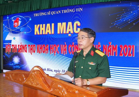 Đại tá Dương Khánh Toàn phát biểu khai mạc hội thi.