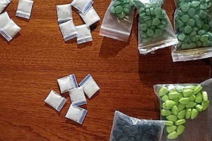 Bắt nghi phạm tàng trữ ma túy đá, thuốc lắc