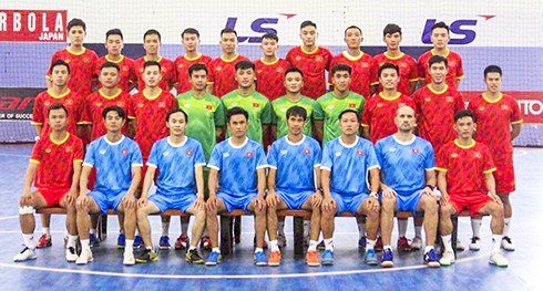 Đội tuyển futsal Việt Nam chuẩn bị cho 2 trận play-off với Lebanon.