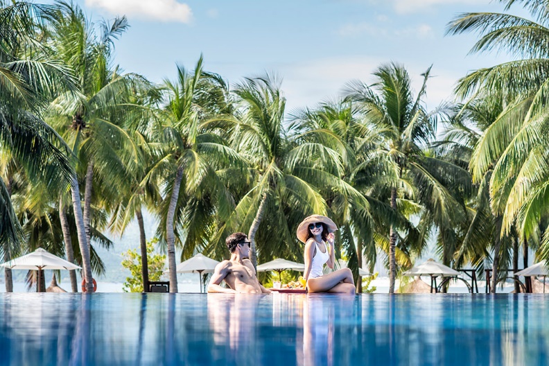Vinpearl Luxury Nha Trang - Biệt thự biển sang trọng bên bờ biển thanh bình