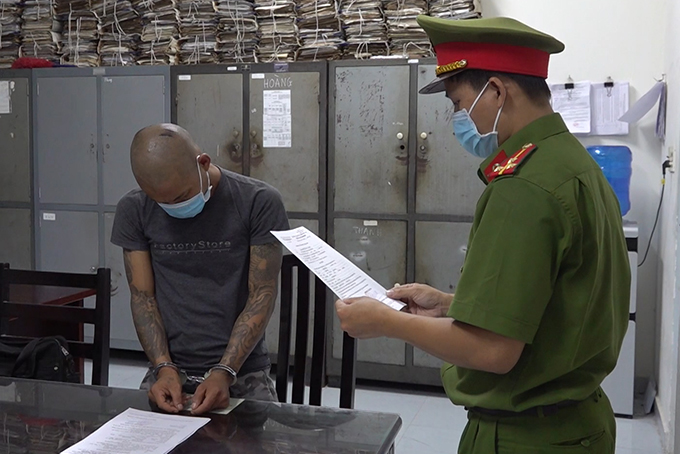 VIDEO: Bắt đối tượng cố ý gây thương tích và trộm cắp tài sản