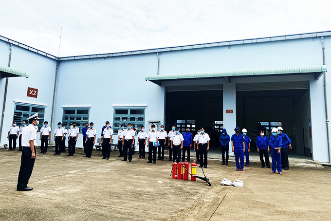 Học viện Hải quân: Tập huấn an toàn, vệ sinh lao động và phòng, chống cháy nổ