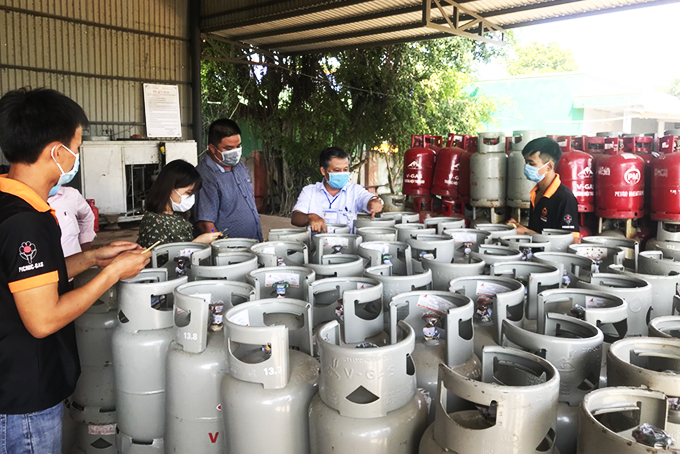 Các cơ sở kinh doanh gas: Cơ bản chấp hành quy định pháp luật