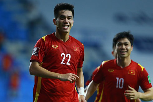 Đội tuyển Việt Nam đã có trận thắng đậm 4-0 trước đội tuyển Indonesia trong khuôn khổ vòng loại World Cup khu vực châu Á.