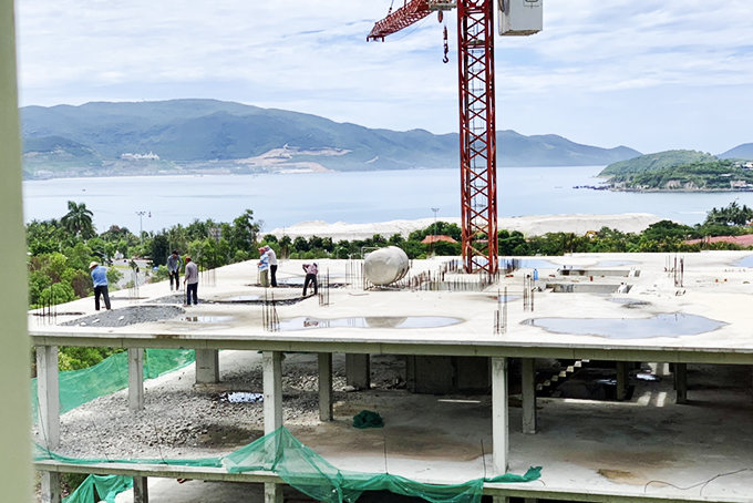 Dự án Khu biệt thự cao cấp Ocean View Nha Trang: Chủ lô E69 tự tháo dỡ công trình vi phạm