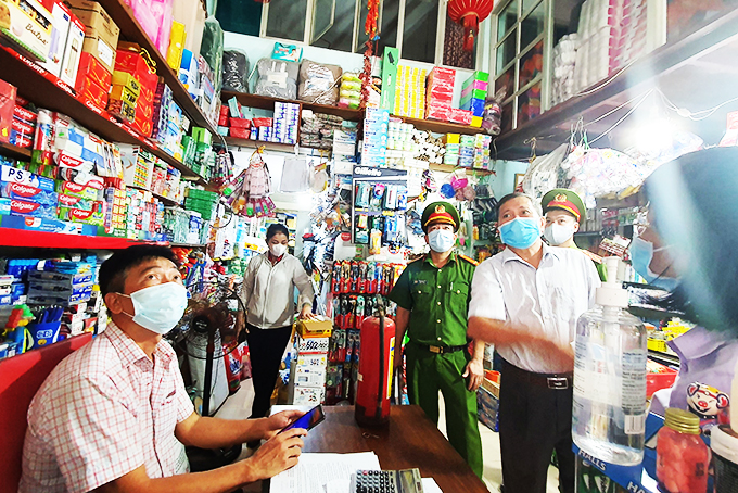 Cảnh giác với "bà hỏa" mùa nắng nóng