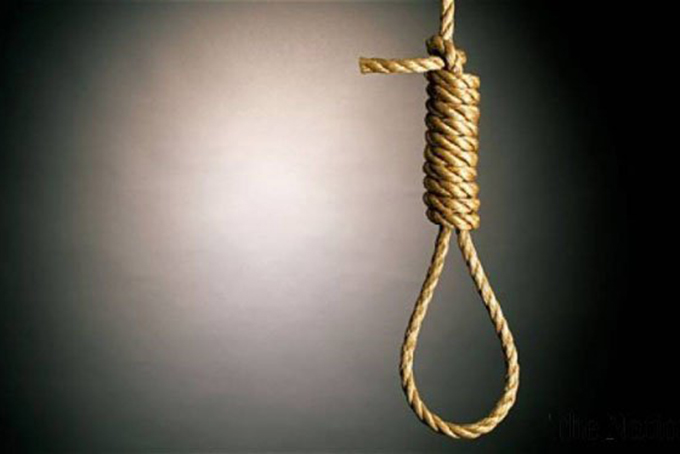 Chủ quán nhậu chết trong tư thế treo cổ
