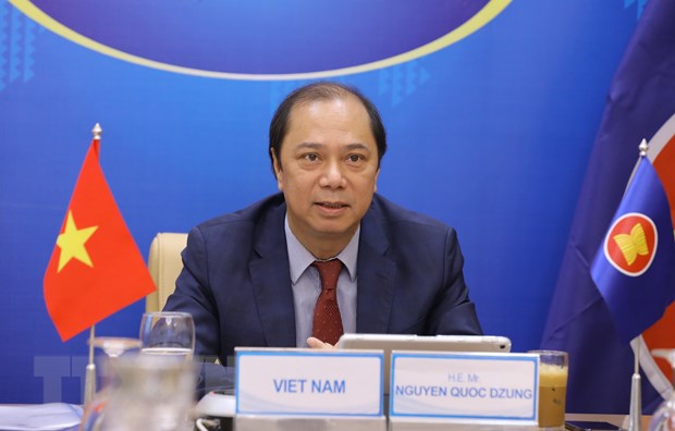 Thứ trưởng Bộ Ngoại giao Nguyễn Quốc Dũng, Trưởng SOM ASEAN Việt Nam phát biểu. (Ảnh: Nguyễn Điệp/TTXVN)
