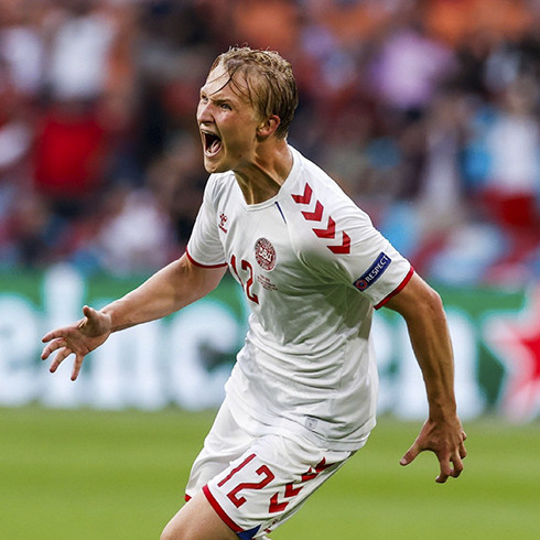 Kasper Dolberg cầu thủ Đan Mạch xuất sắc nhất trận đấu. (Nguồn: uefa.com)