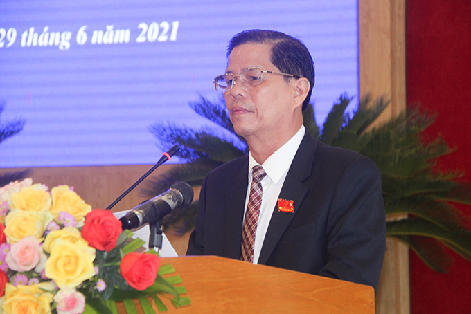 Ông Nguyễn Tấn Tuân - Phó Bí Thư Tỉnh ủy, Chủ tịch UBND tỉnh phát biểu nhận nhiệm vụ