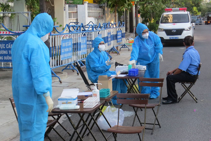 Truy vết được 11 F1 và 131 F2 liên quan đến bệnh nhân 17725 ở Phú Yên