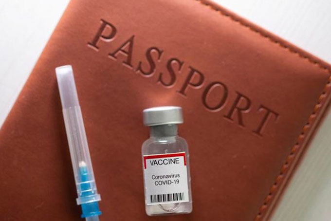 Italia phá đường dây buôn bán chứng nhận tiêm vaccine giả