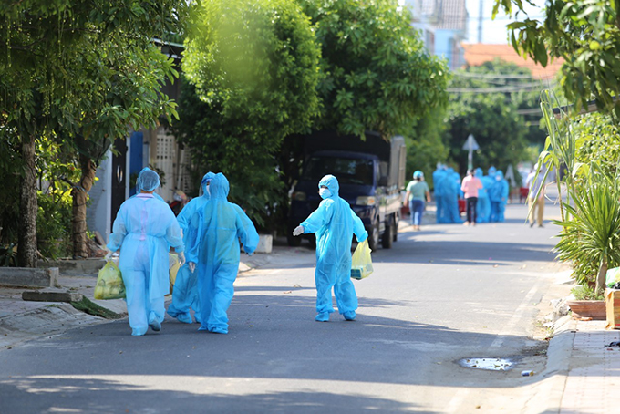 7 new cases positive for SARS-CoV-2 related to patient No.17725