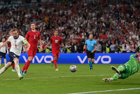 Đội tuyển Anh đã vượt qua đội tuyển Đan Mạch ở trận bán kết Euro 2020 thông qua một quả 11m gây tranh cãi.