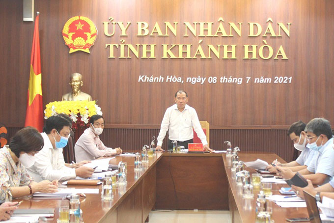 Vạn Ninh: Cần tập trung thực hiện mục tiêu kép vừa chống dịch vừa phát triển kinh tế - xã hội