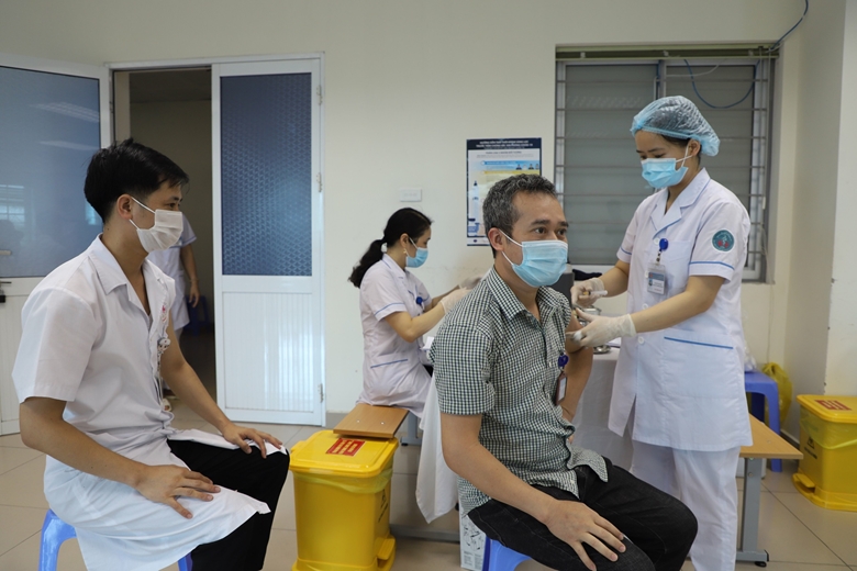 Tiêm vaccine phòng COVID-19 tại tỉnh Bắc Ninh (Nguồn: bacninh.dangcongsan.vn).