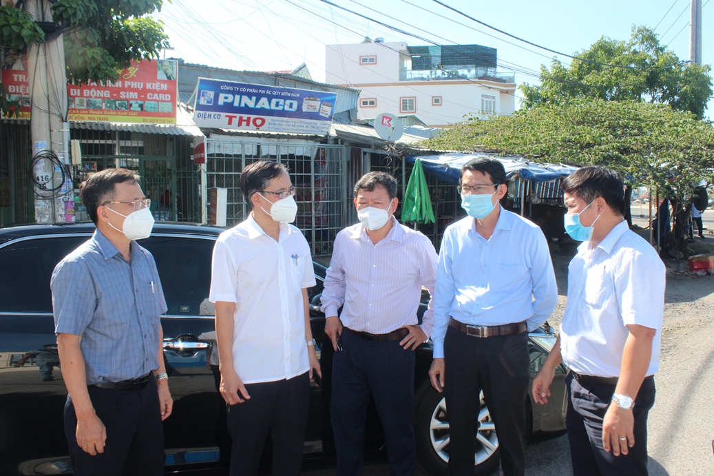 Kiểm tra, giám sát phòng chống dịch Covid-19 tại Nha Trang