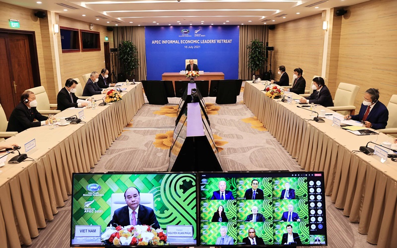 Chủ tịch nước Nguyễn Xuân Phúc tham dự Cuộc họp không chính thức của các nhà lãnh đạo APEC. (Ảnh: Bộ Ngoại giao)