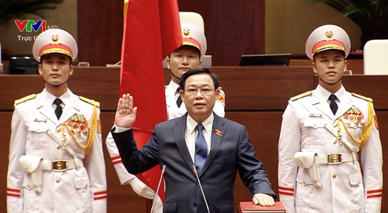 Chủ tịch Quốc hội Vương Đình Huệ tuyên thệ nhậm chức (Ảnh: KT) 