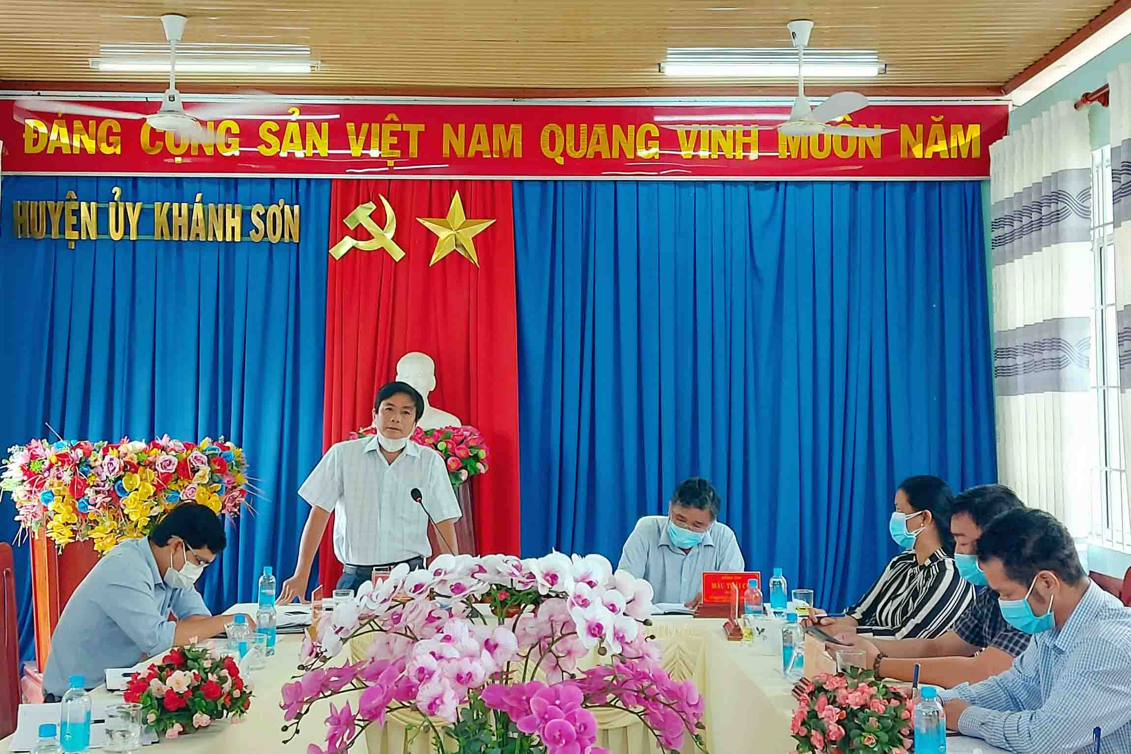 Kiểm tra công tác phòng, chống dịch Covid-19 tại huyện Khánh Sơn