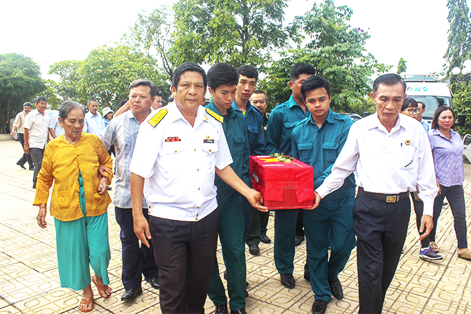 Kiên trì tìm kiếm, quy tập hài cốt liệt sĩ