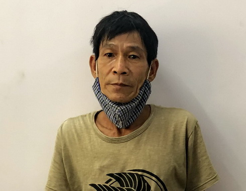 Tạm giữ người đàn ông hành hung cán bộ phường tại chốt kiểm soát