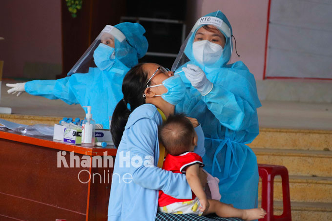 Đến 17 giờ ngày 6-8, Khánh Hòa ghi nhận thêm 30 ca dương tính với SARS-CoV-2